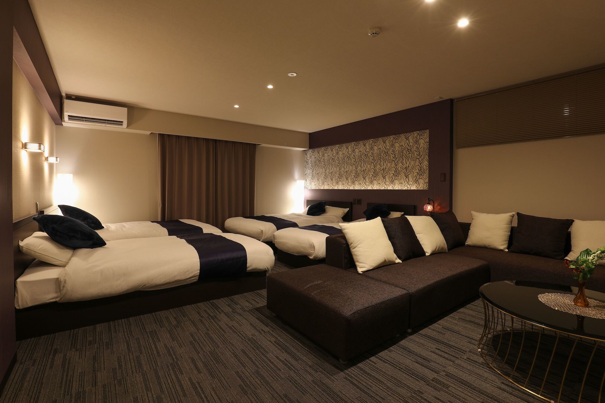 Grand Base Hakata Aparthotel Fukuoka  Exterior photo